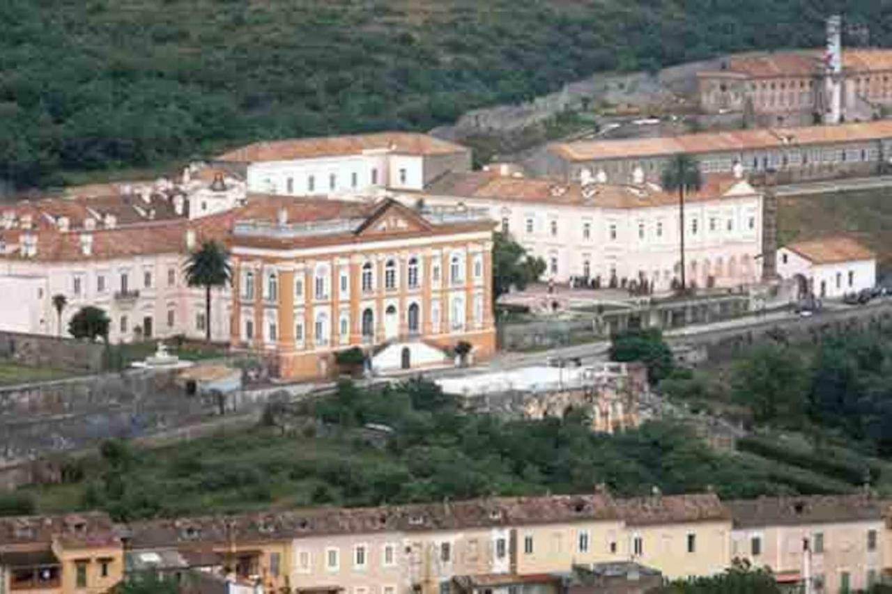 L'Approdo Del Re Appartement Caserta Buitenkant foto
